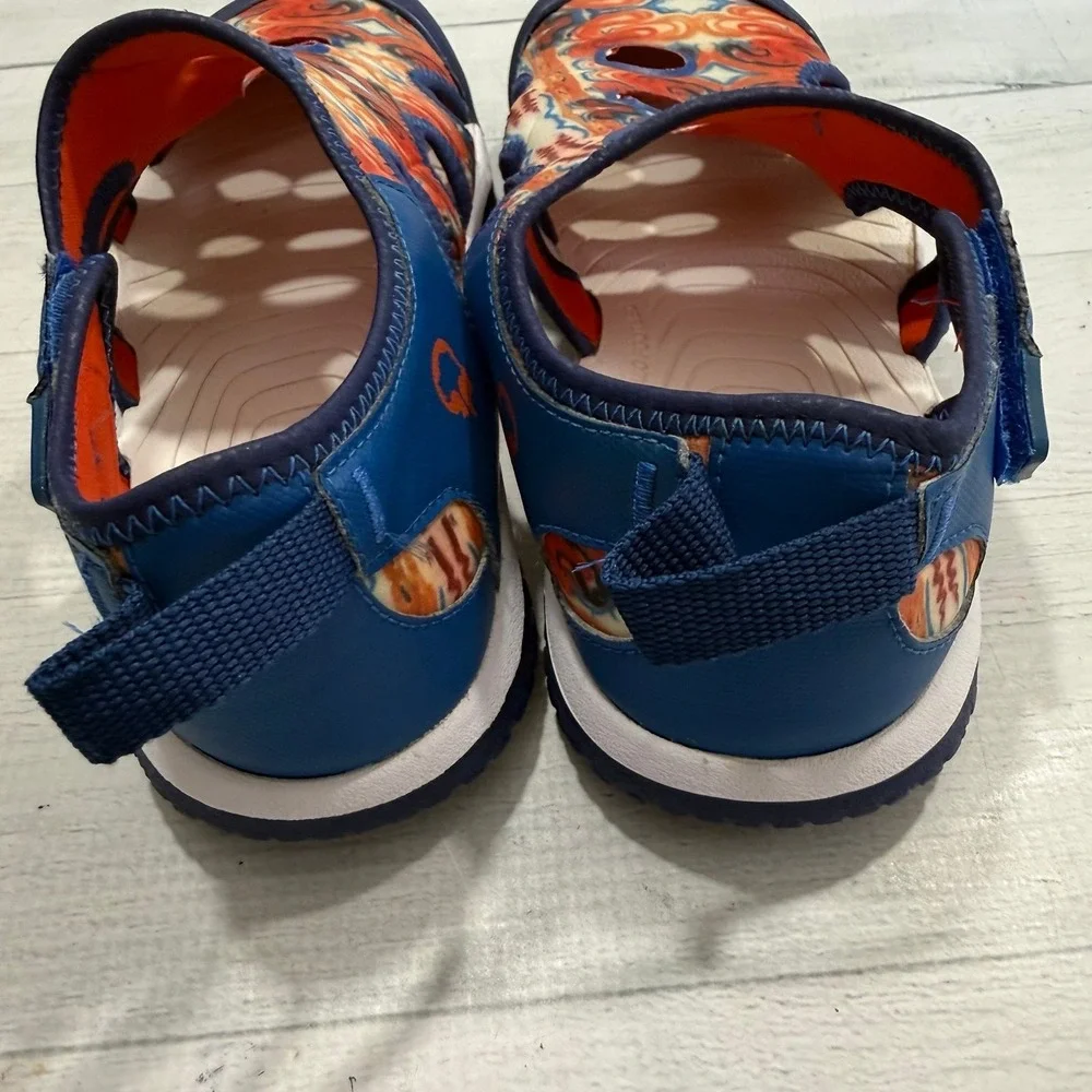 Keen youth stingray